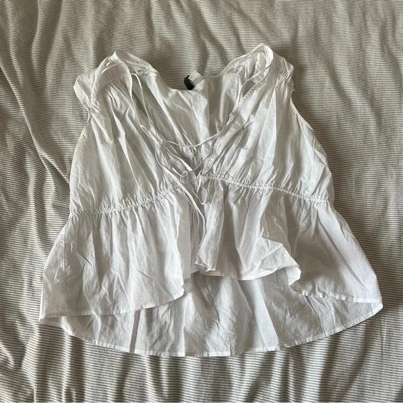H&M White Ruffled Blouse - Picture 1 of 1